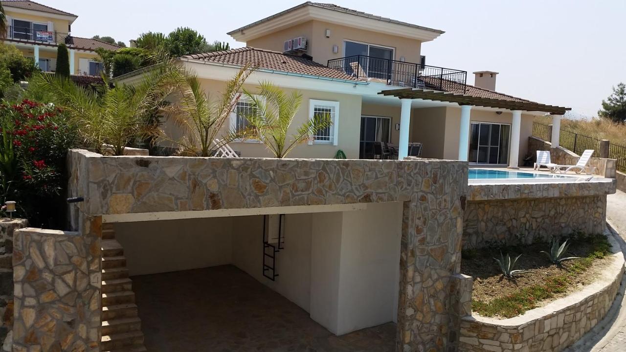 Villa Melli-ilay *